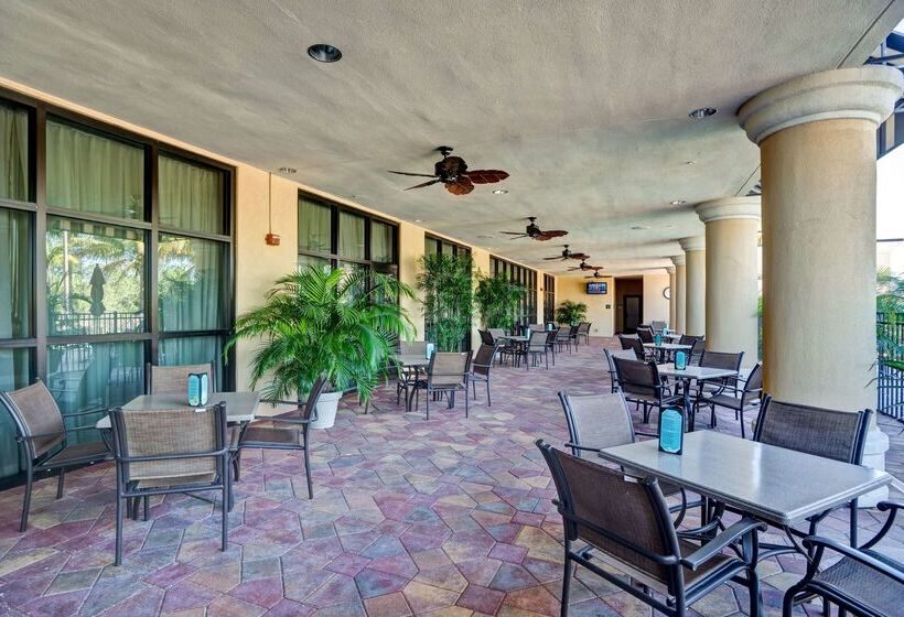 فندق Embassy Suites By Hilton Fort Myers Estero
