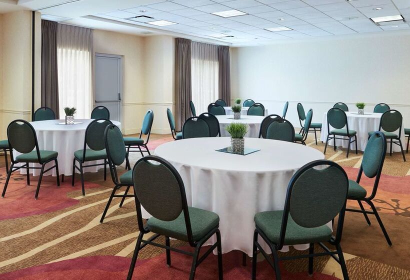 호텔 Hilton Garden Inn Charlotte Pineville