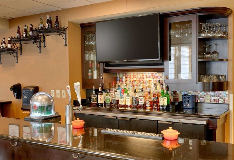 בית מלון כפרי Hilton Garden Inn Clarksville