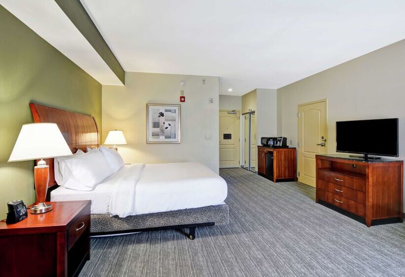 هتل Hilton Garden Inn Conway