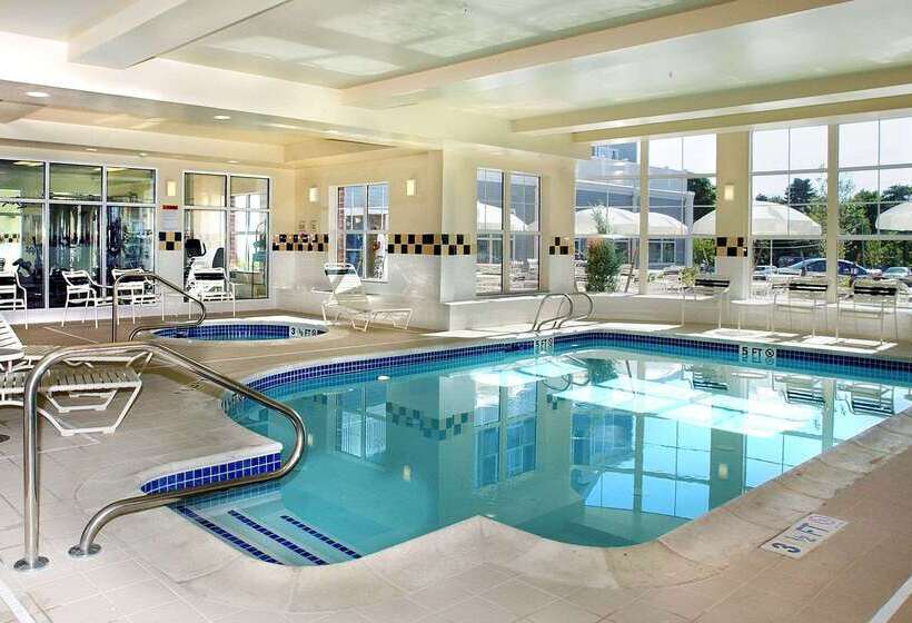 فندق Hilton Garden Inn Freeport Downtown