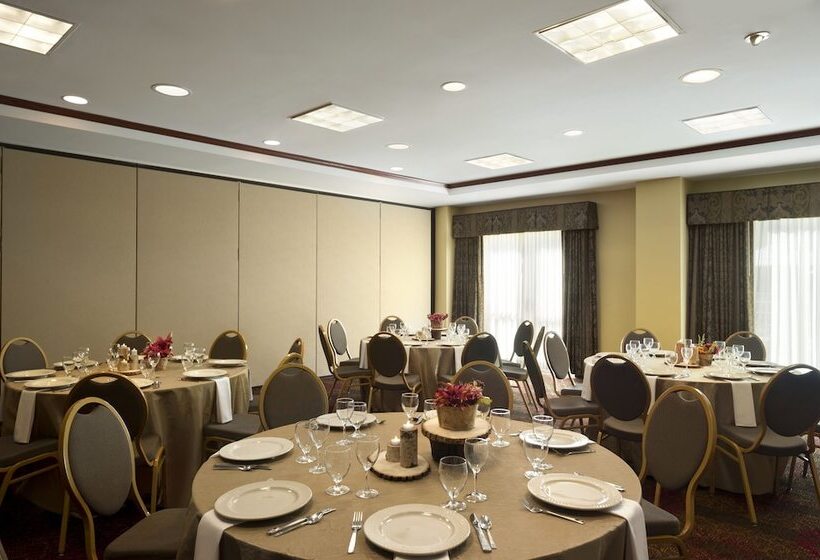 בית מלון כפרי Hilton Garden Inn Houston/the Woodlands