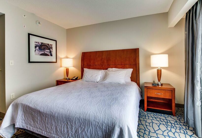 هتل Hilton Garden Inn Louisville/northeast