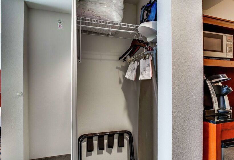 هتل Hilton Garden Inn Louisville/northeast