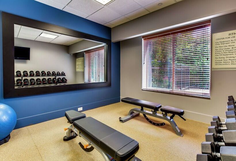 هتل Hilton Garden Inn Louisville/northeast