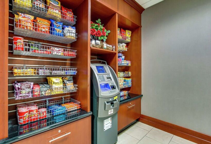 هتل Hilton Garden Inn Louisville/northeast