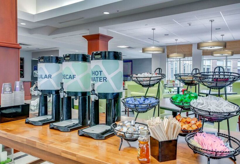 هتل Hilton Garden Inn Louisville/northeast