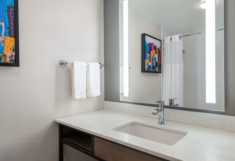 هتل Hilton Garden Inn Montgomery East