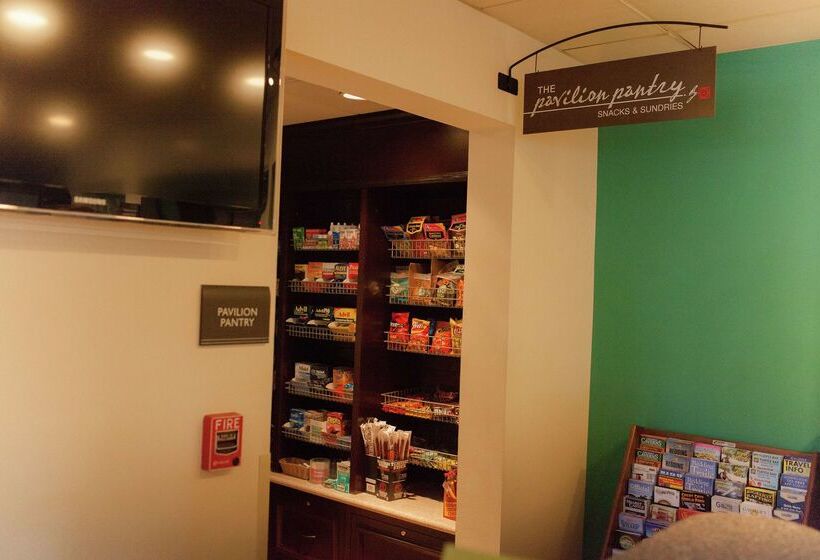 فندق Hilton Garden Inn Redding