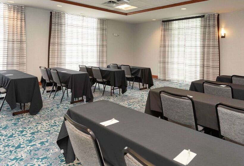 هتل Hilton Garden Inn Schaumburg