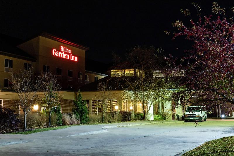 هتل Hilton Garden Inn Des Moines West