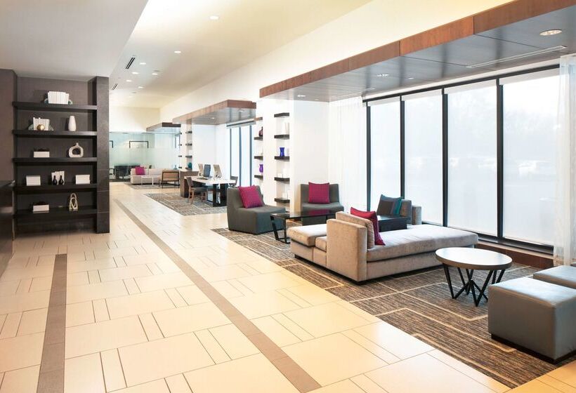 هتل Hilton Minneapolis/bloomington