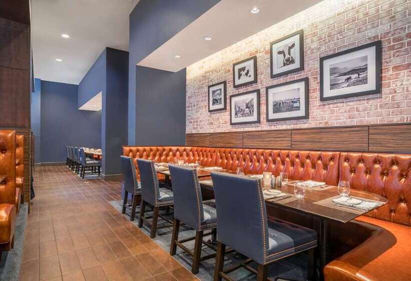 هتل Hilton Minneapolis/bloomington