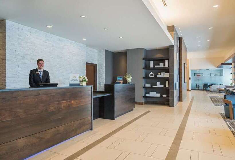هتل Hilton Minneapolis/bloomington