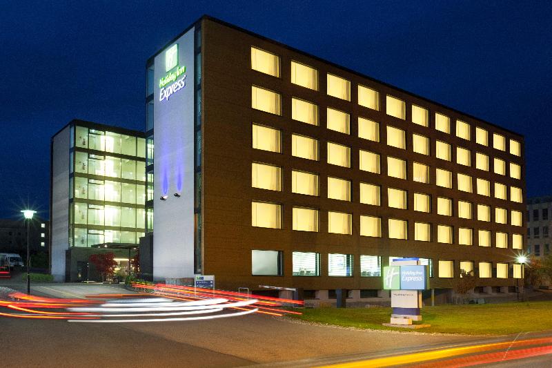 בית מלון כפרי Holiday Inn Express Zürich Airport, An Ihg