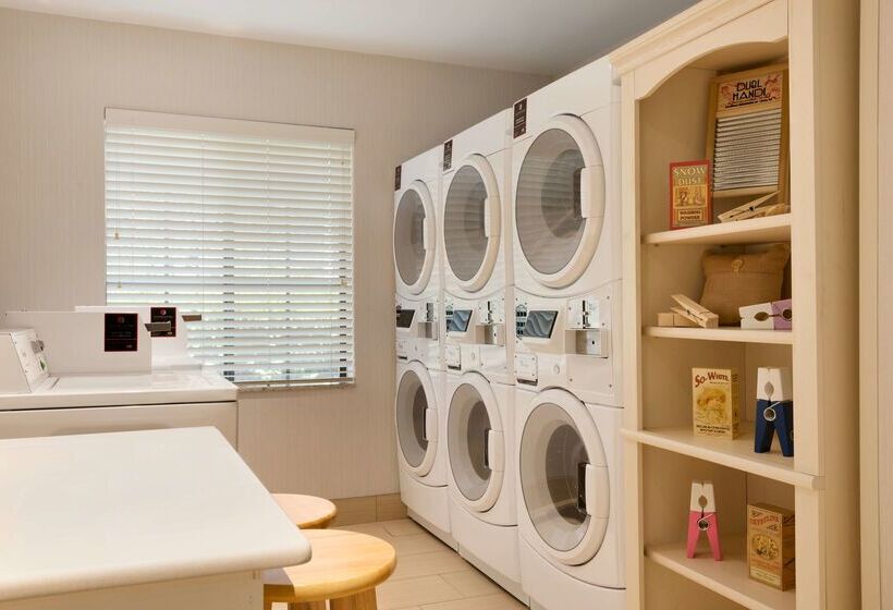 בית מלון כפרי Homewood Suites By Hilton Jacksonville Deerwood Park