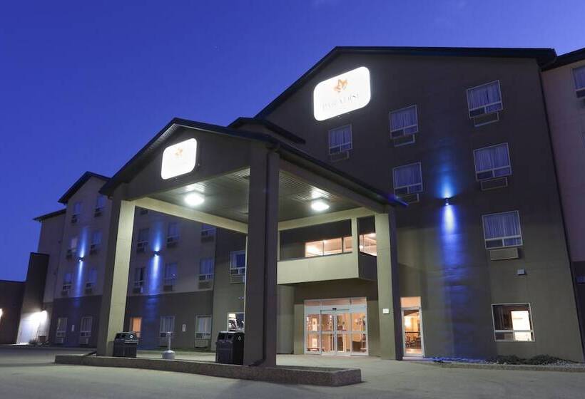 فندق Paradise Inn And Suites
