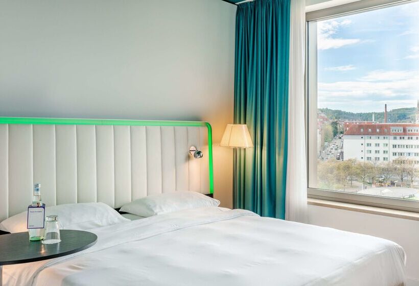 هتل Park Inn By Radisson Stuttgart