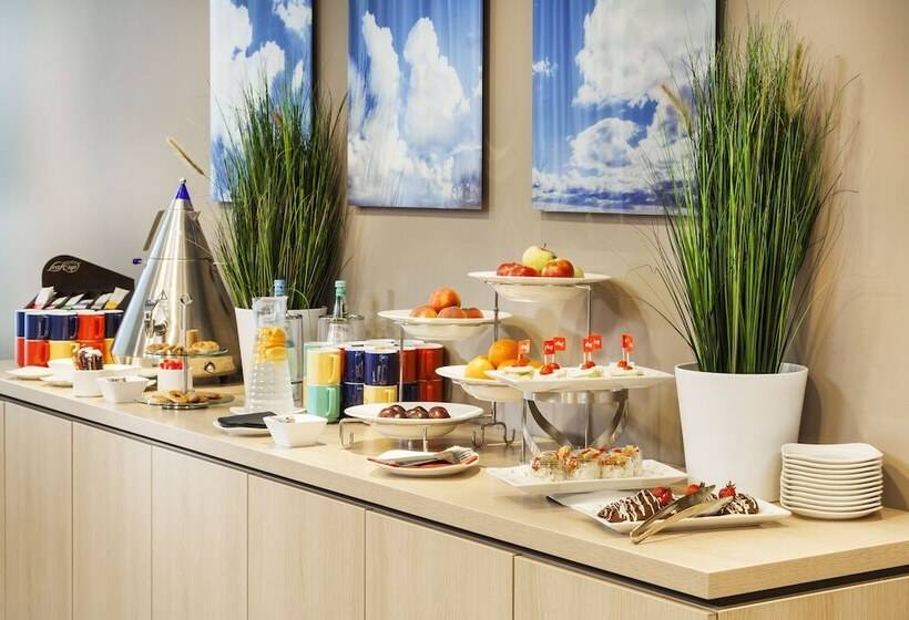 هتل Park Inn By Radisson Stuttgart