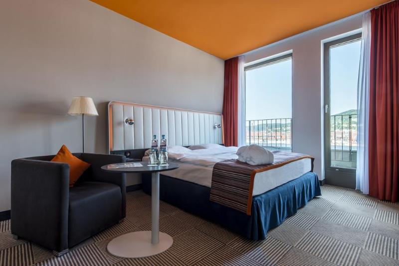 هتل Park Inn By Radisson Stuttgart