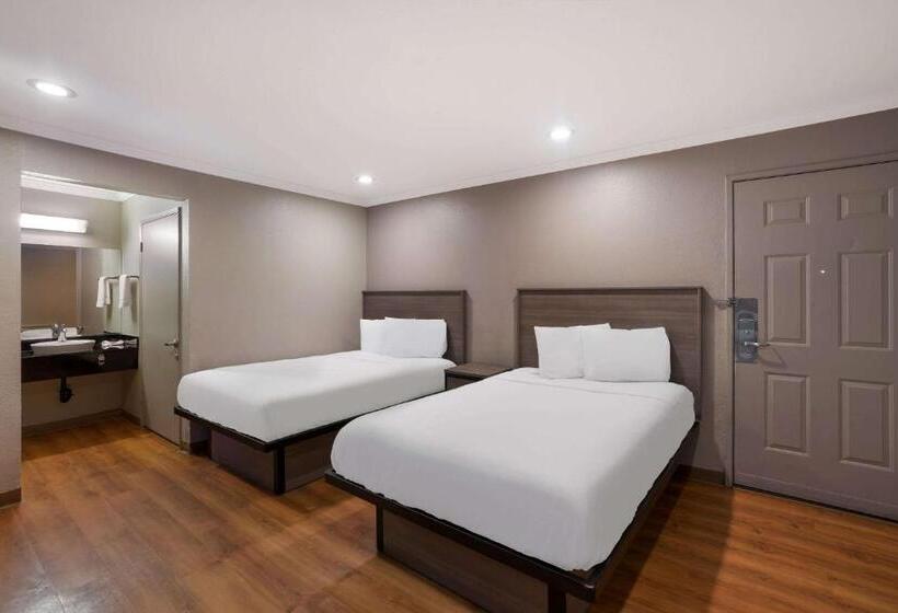 모텔 Econo Lodge