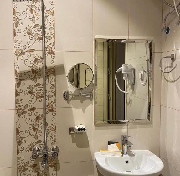 القصر للاجنحة الفندقية احد رفيدة