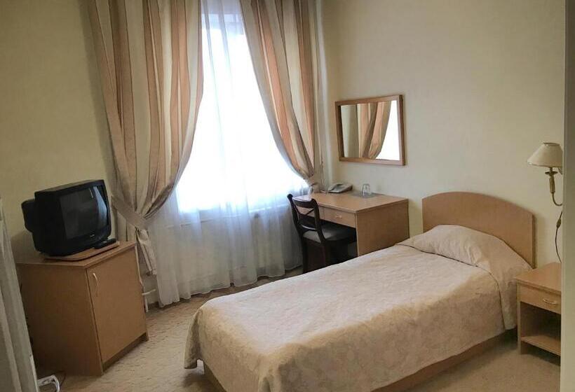 Hotel готель ягодин