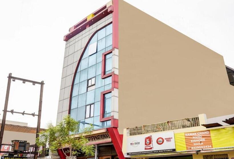 호텔 Capital O 79766  Star International