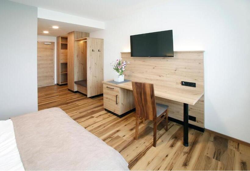 ホテル Gasthof Berger