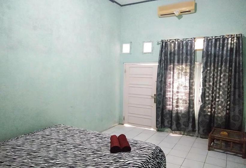 בית מלון כפרי Oyo 90229 Fidel Caestro Homestay