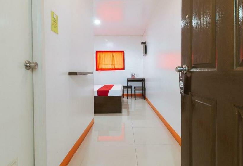 Reddoorz @ El Runway Hotel Bulacan