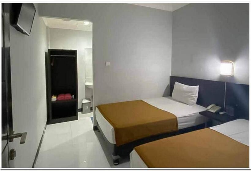 پانسیون Losmen Family Syariah Bypass Juanda Mitra Reddoorz