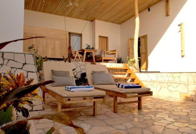 אתר נופש Akasha Beach Club