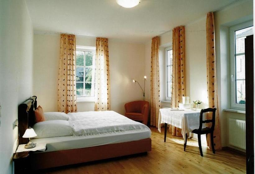 ユースホステル Gästehaus Zum Goldberg