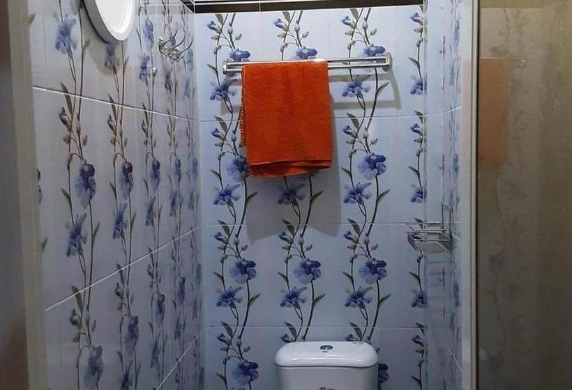 فندق Guest House Syariah Lp3b Brebes Redpartner