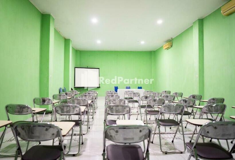 בית מלון כפרי Ratu Ayu 2 Lampung Mitra Reddoorz