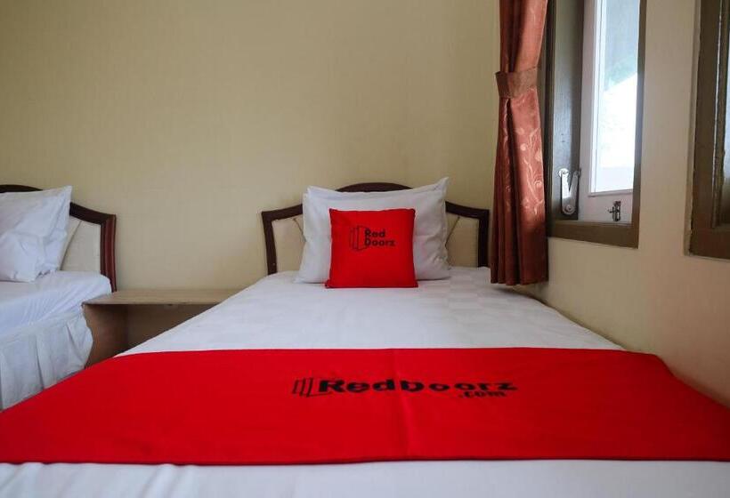 בית מלון כפרי Reddoorz Syariah Near Taman Rekreasi Kalianget Wonosobo