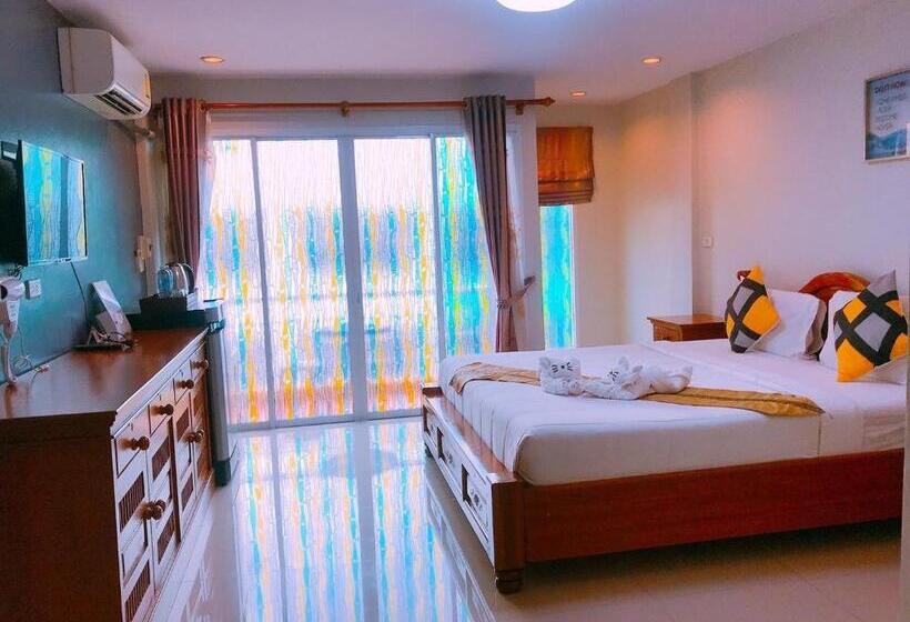 هتل Supachai Inn