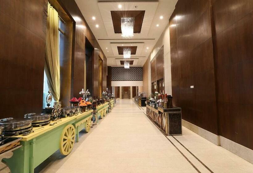 فندق Tivoli Royal Palace