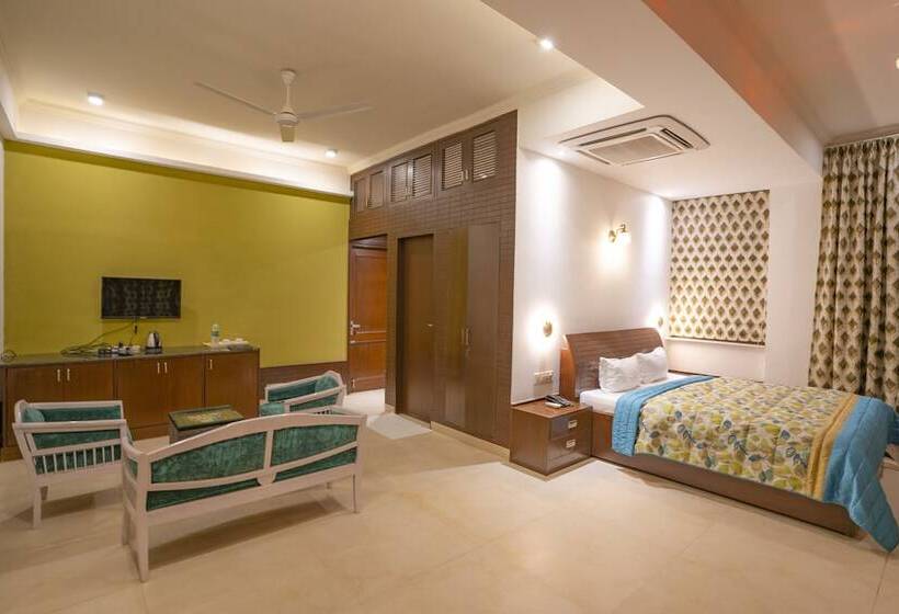 호텔 Narmade River View Resort