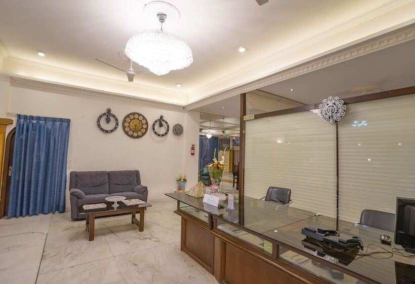 호텔 Narmade River View Resort