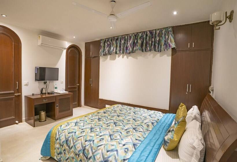 호텔 Narmade River View Resort