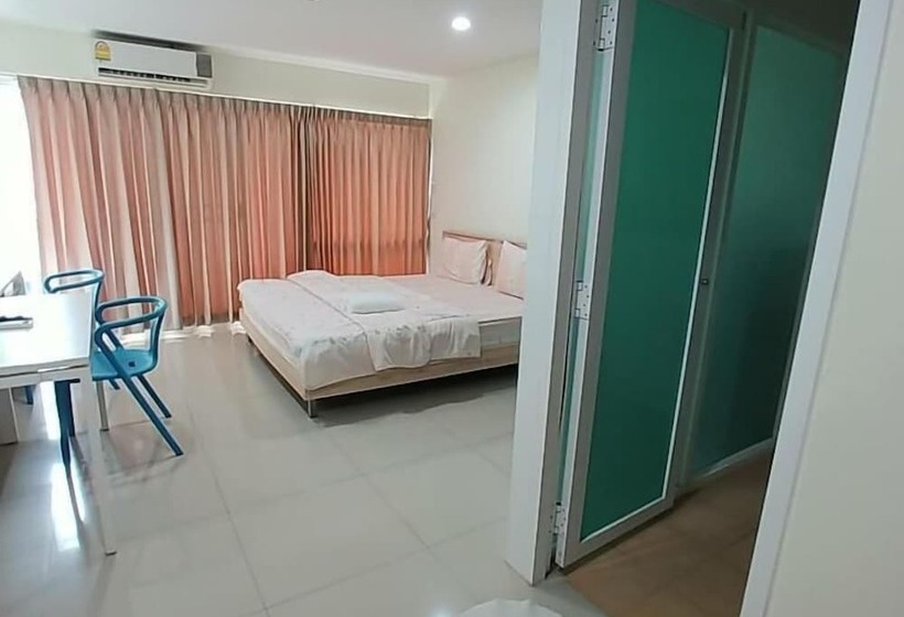 בית מלון כפרי S4u Office &