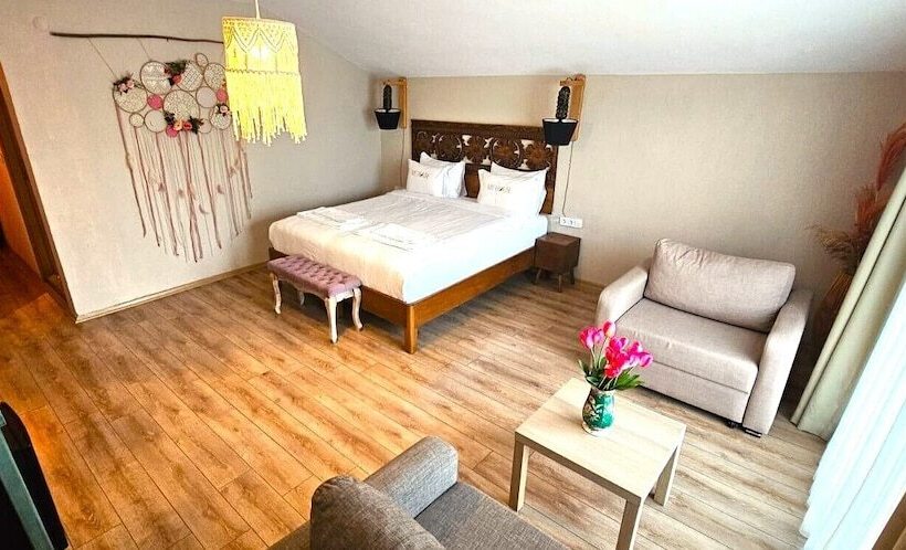 Myhouse Urla Butik Otel