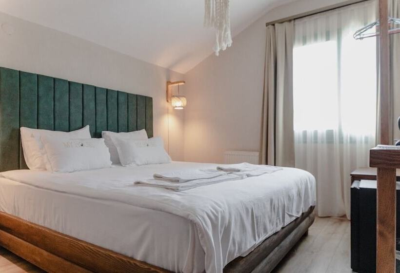 Myhouse Urla Butik Otel