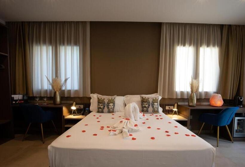 پانسیون Giafra Luxury Rooms