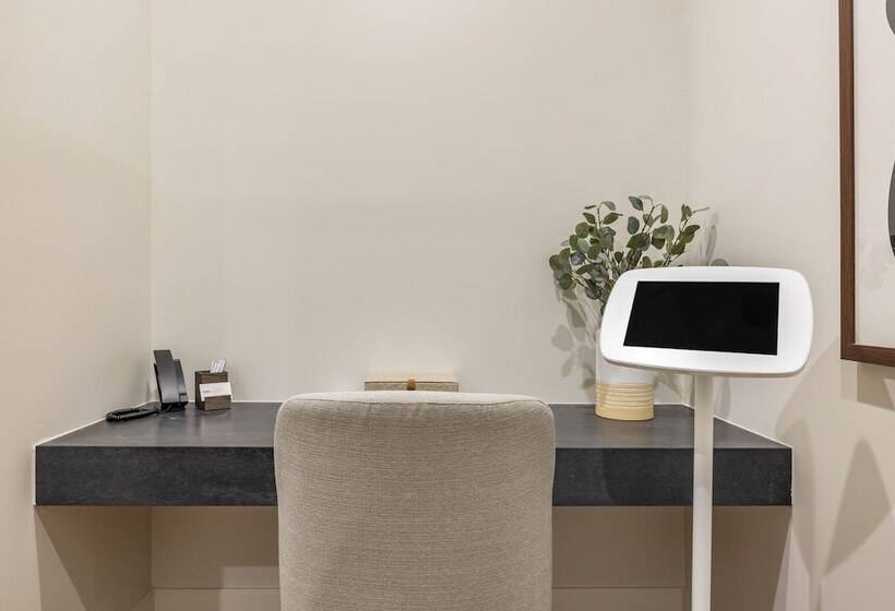 Cambria Hotel Calabasas   Malibu