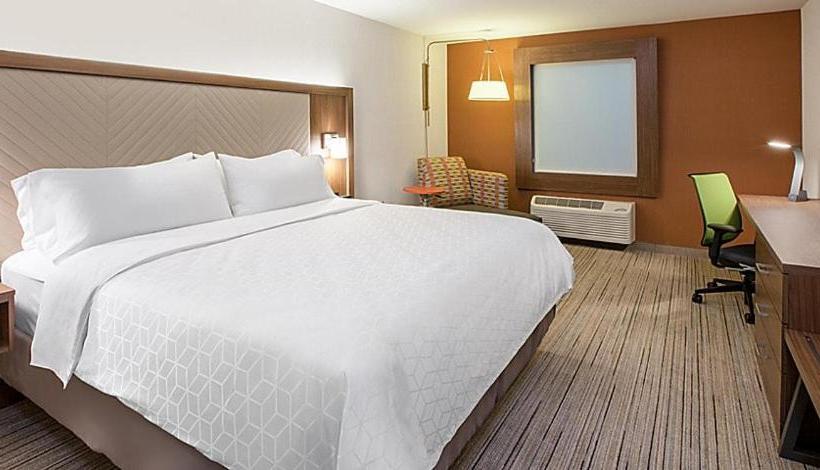هتل Holiday Inn Express & Suites   Lumberton, An Ihg