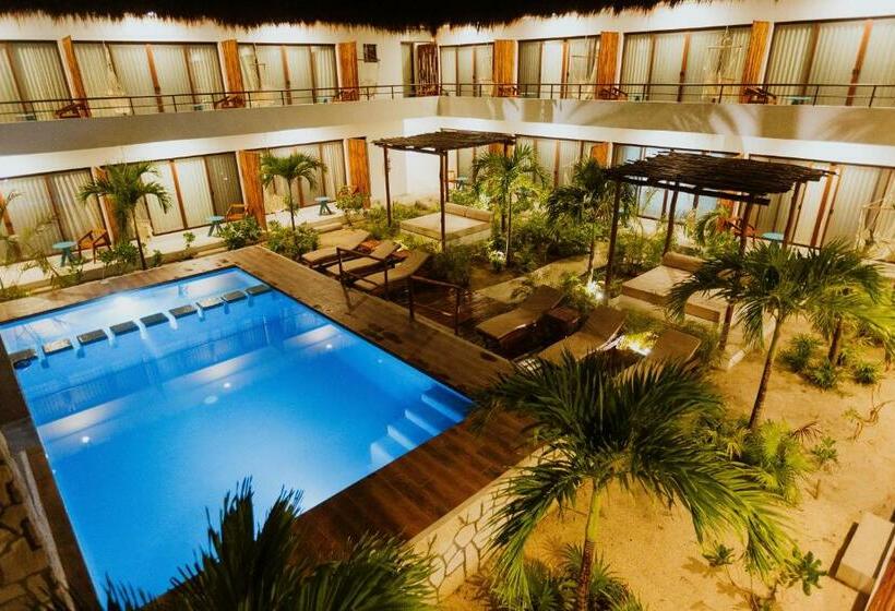 هتل Boutique Naj Casa Holbox
