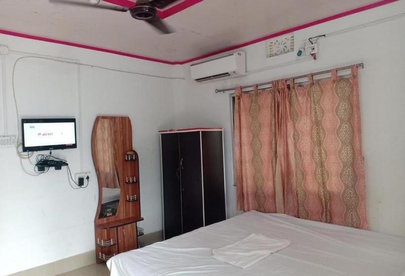 ホテル Oyo 82239 Gorumara Manna Resort